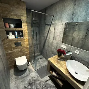 Apartament Przestronna I Jasna Kawalerka Z Balkonem, Wrocław